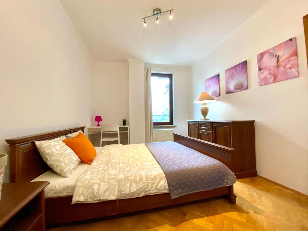 Center Warsaw - Apartmenty Jana Pawla II Dış mekan fotoğraf