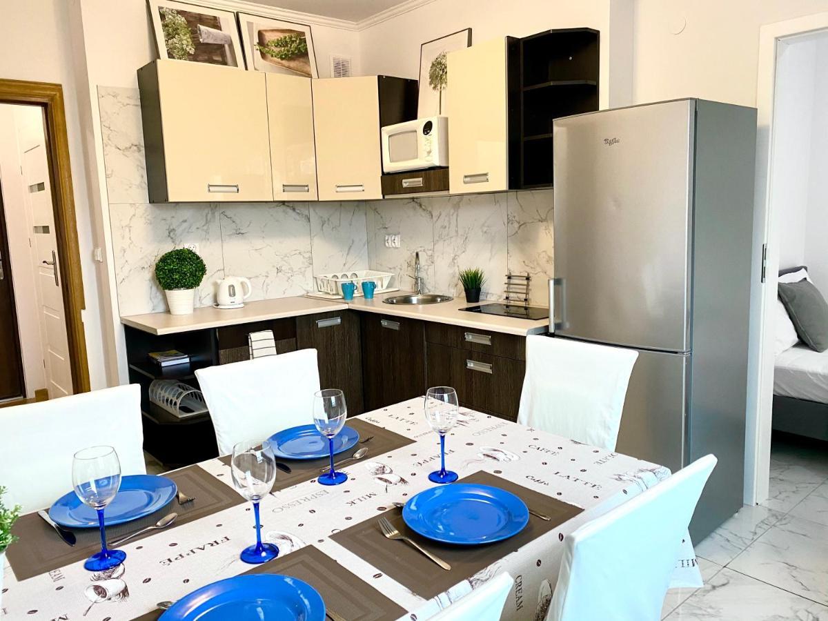 Center Warsaw - Apartmenty Jana Pawla II Dış mekan fotoğraf