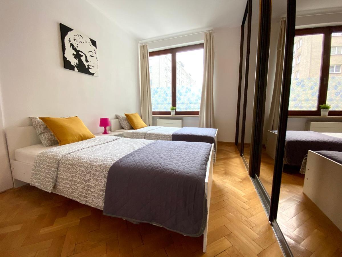 Center Warsaw - Apartmenty Jana Pawla II Dış mekan fotoğraf