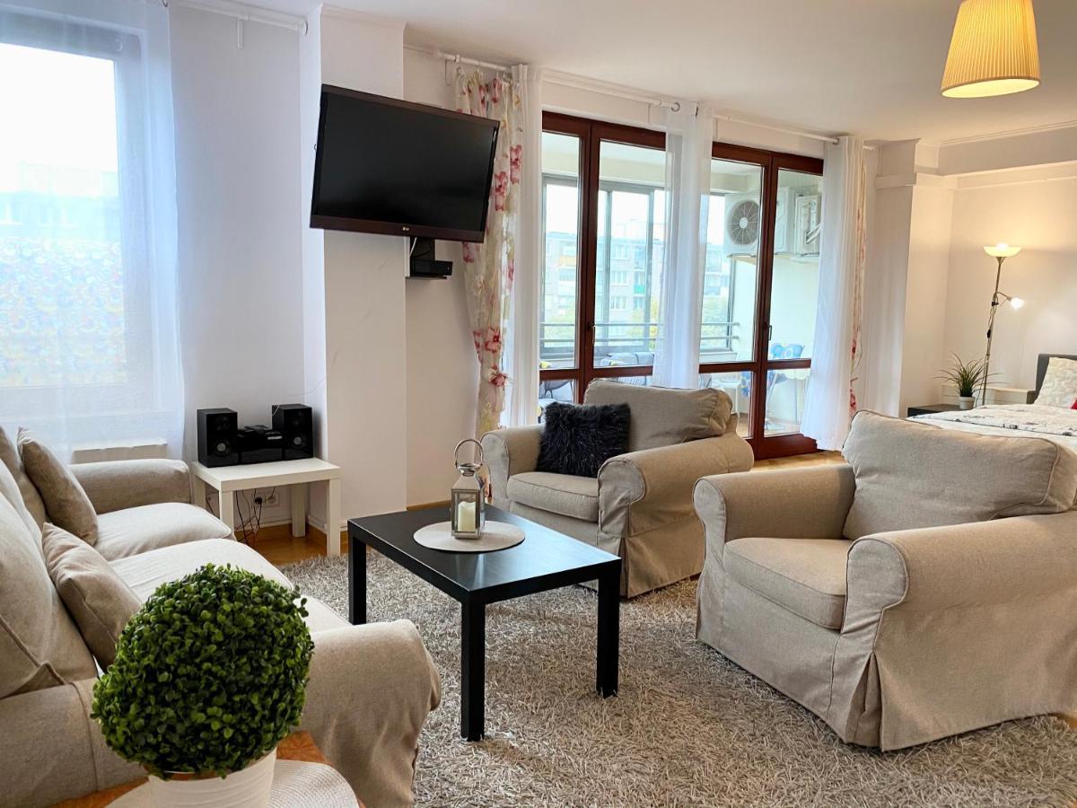 Center Warsaw - Apartmenty Jana Pawla II Dış mekan fotoğraf